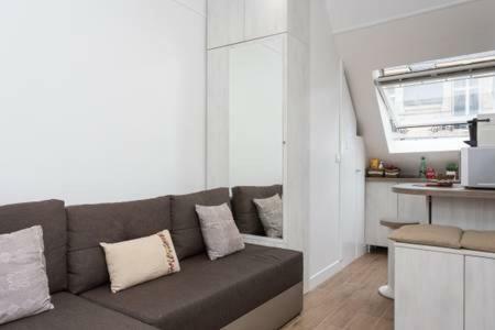 *** Champs Elysees Studio Apartment Париж Екстериор снимка